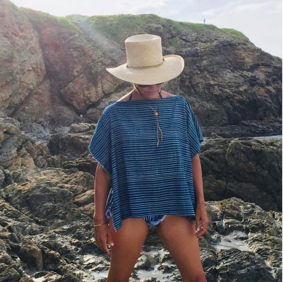 BIARRITZ BOATNECK