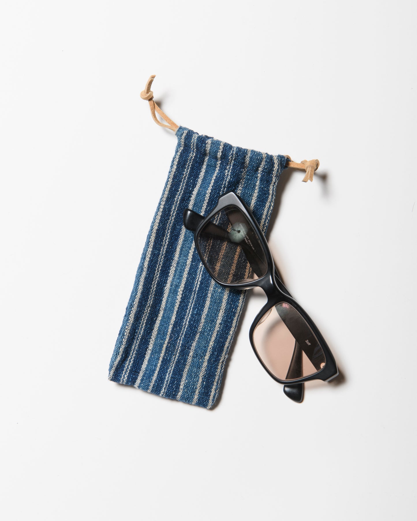 SUNNIE CASE